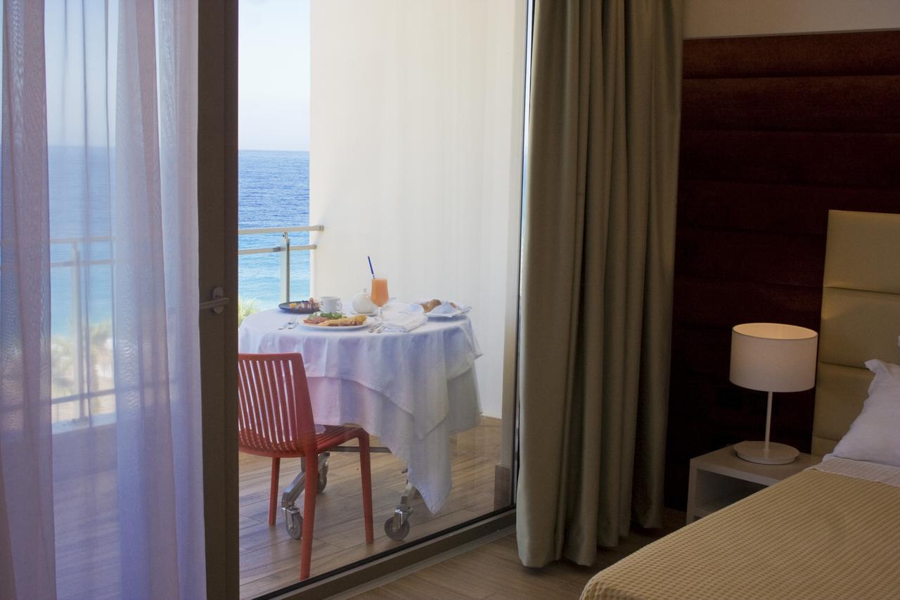 Hotel Morina Palace Dhërmi Eksteriør billede